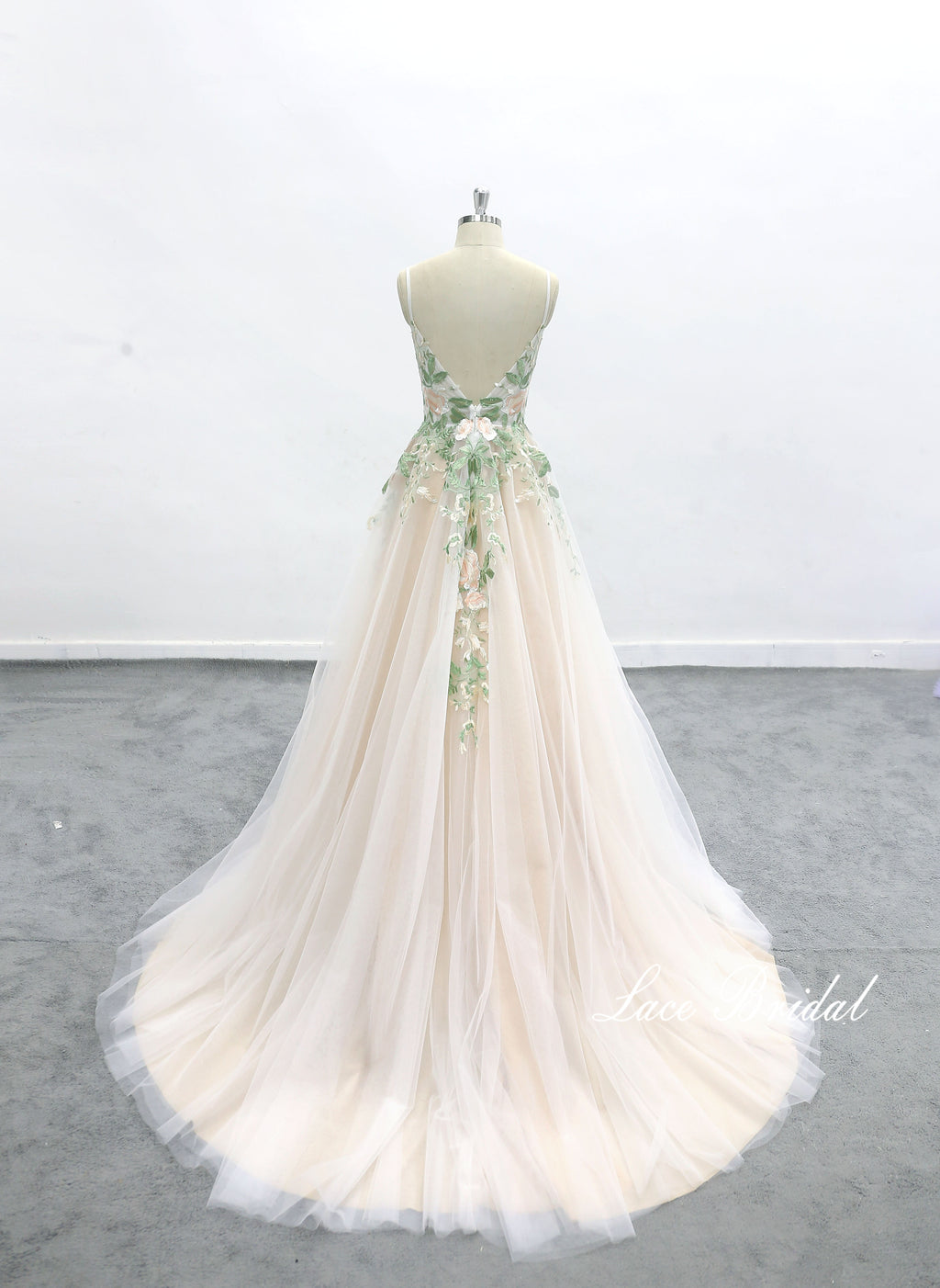 Light pink wedding dress, lace wedding dress, custom-made wedding dress