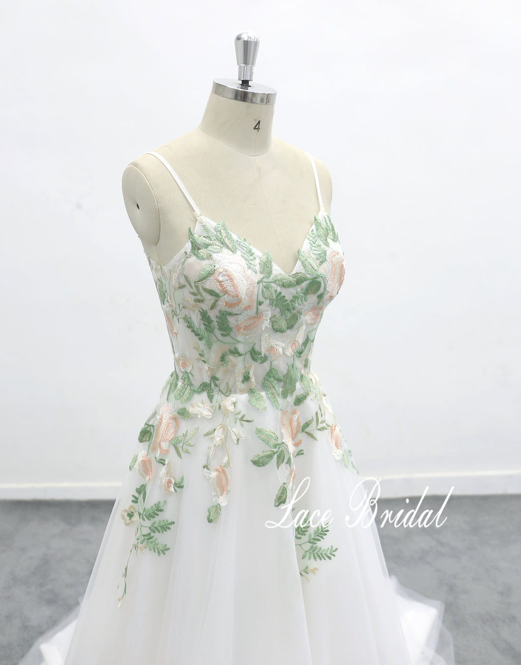 Vestido de novia color marfil, encaje verde, vestido de novia hecho a medida