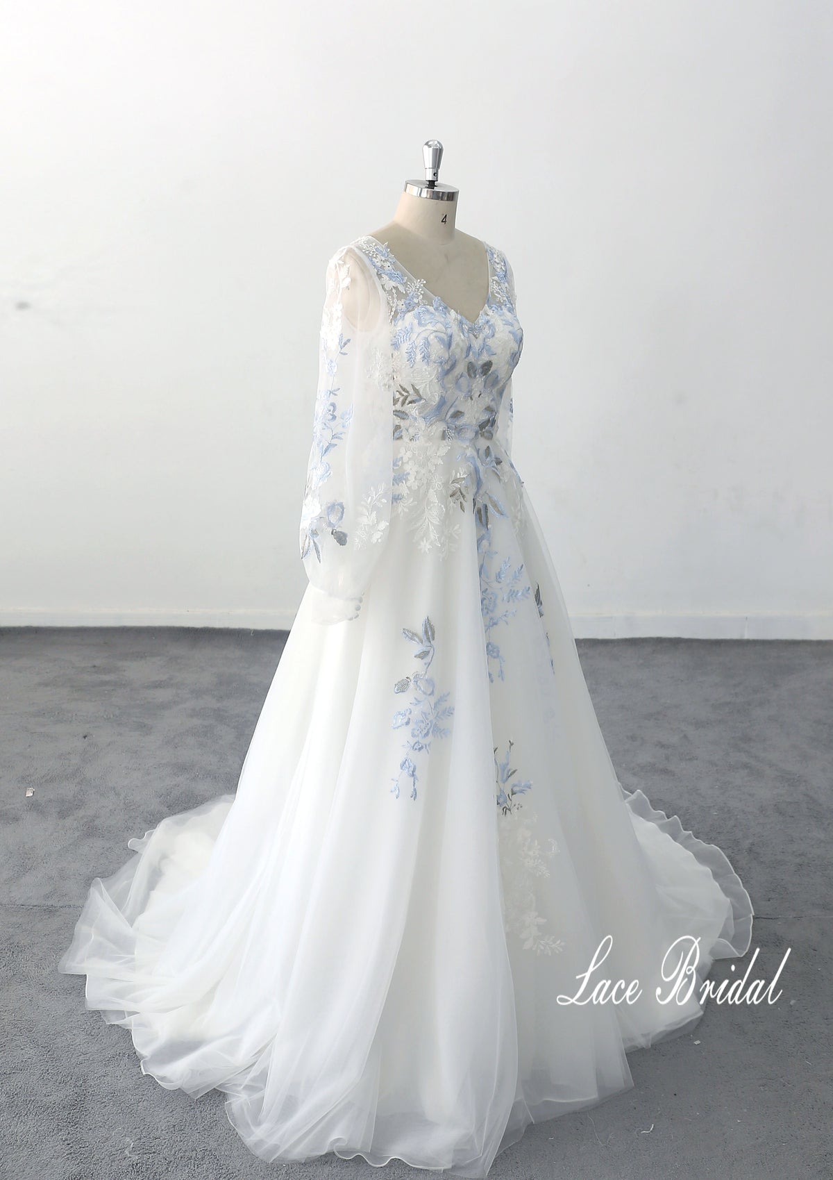 Ivory wedding dress, lace wedding dress, custom-made wedding dress