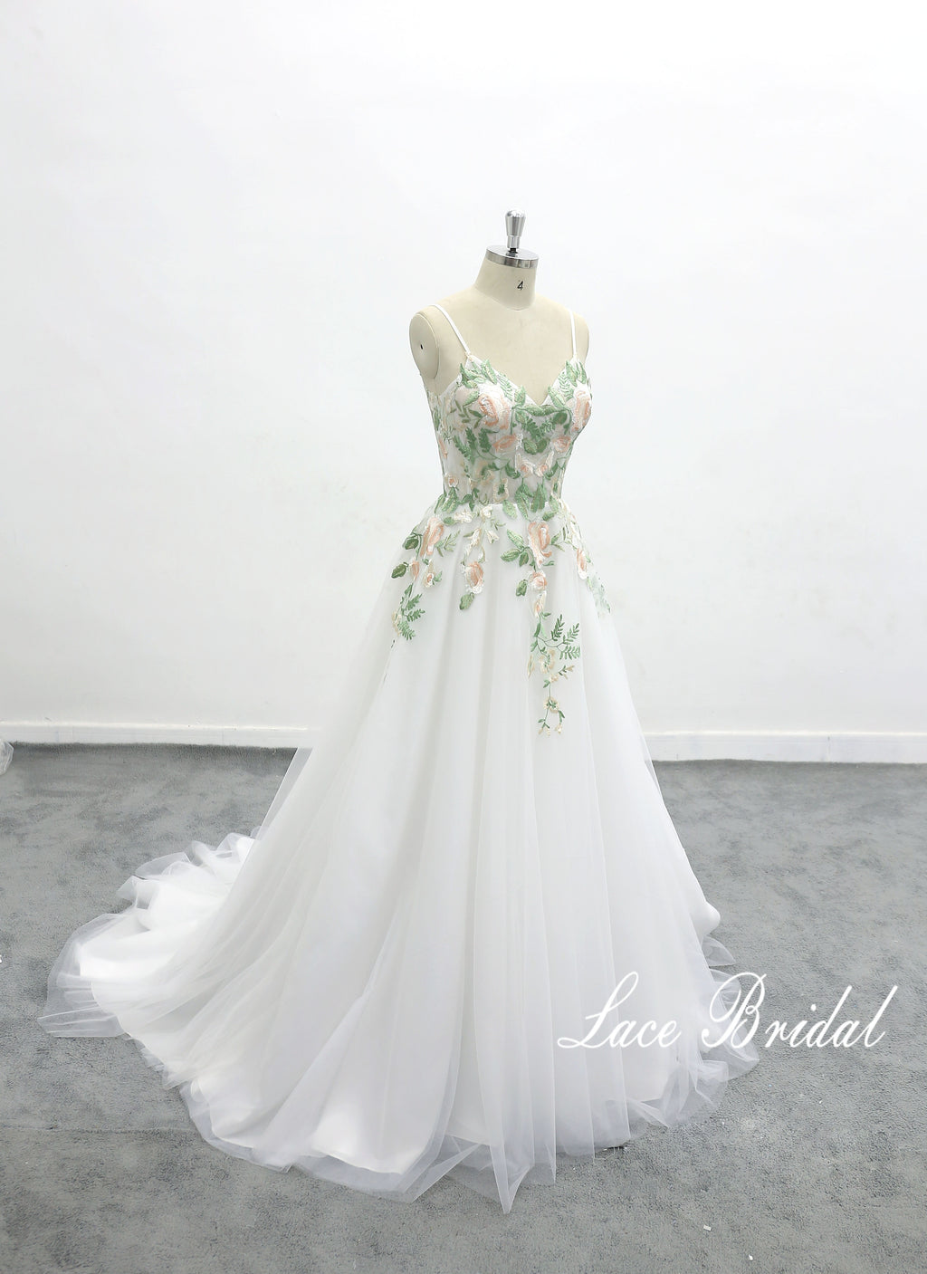 Vestido de novia color marfil, encaje verde, vestido de novia hecho a medida