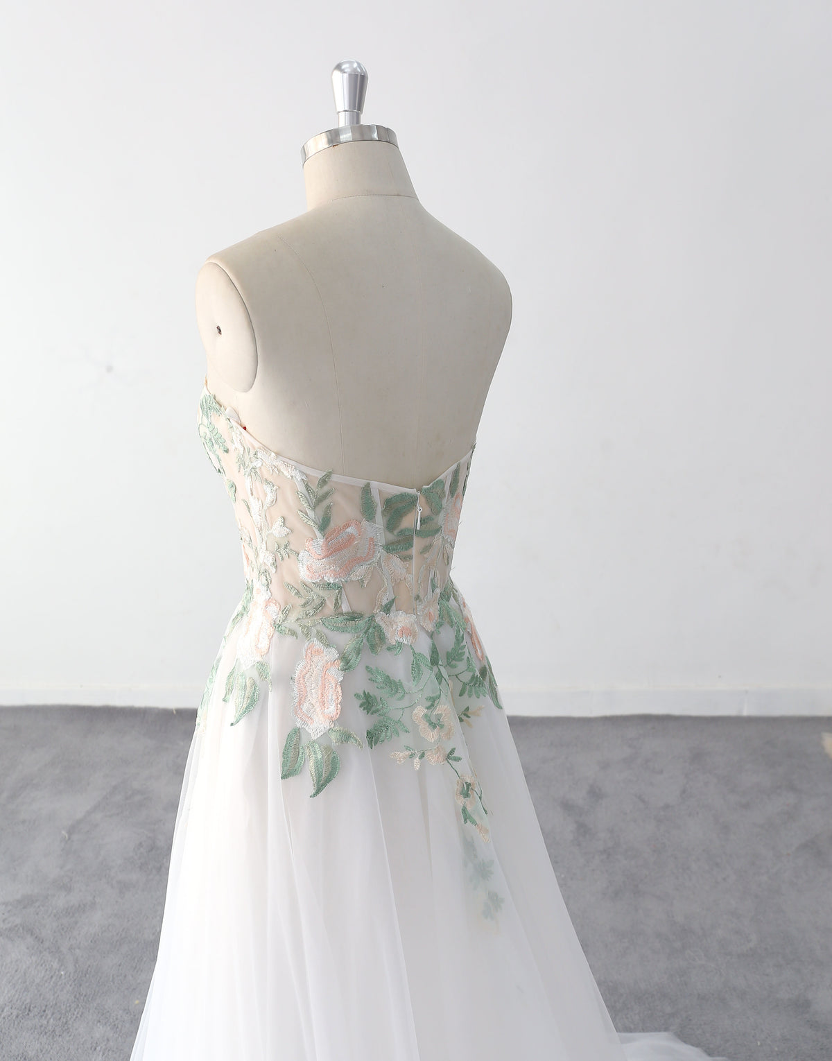 Ivory wedding dress, green lace wedding dress, custom-made wedding dress