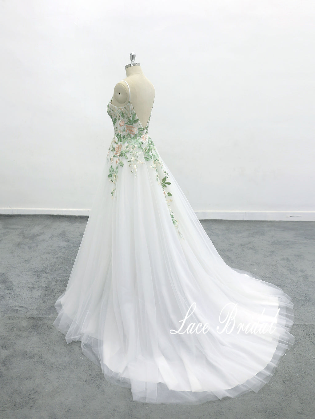 Vestido de novia color marfil, encaje verde, vestido de novia hecho a medida