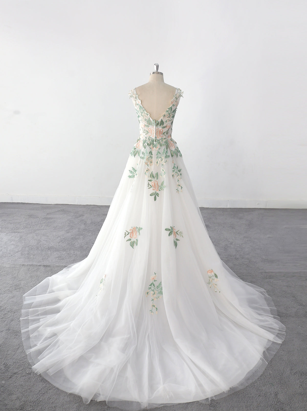 Ivory wedding dress, green lace wedding dress, custom-made wedding dress