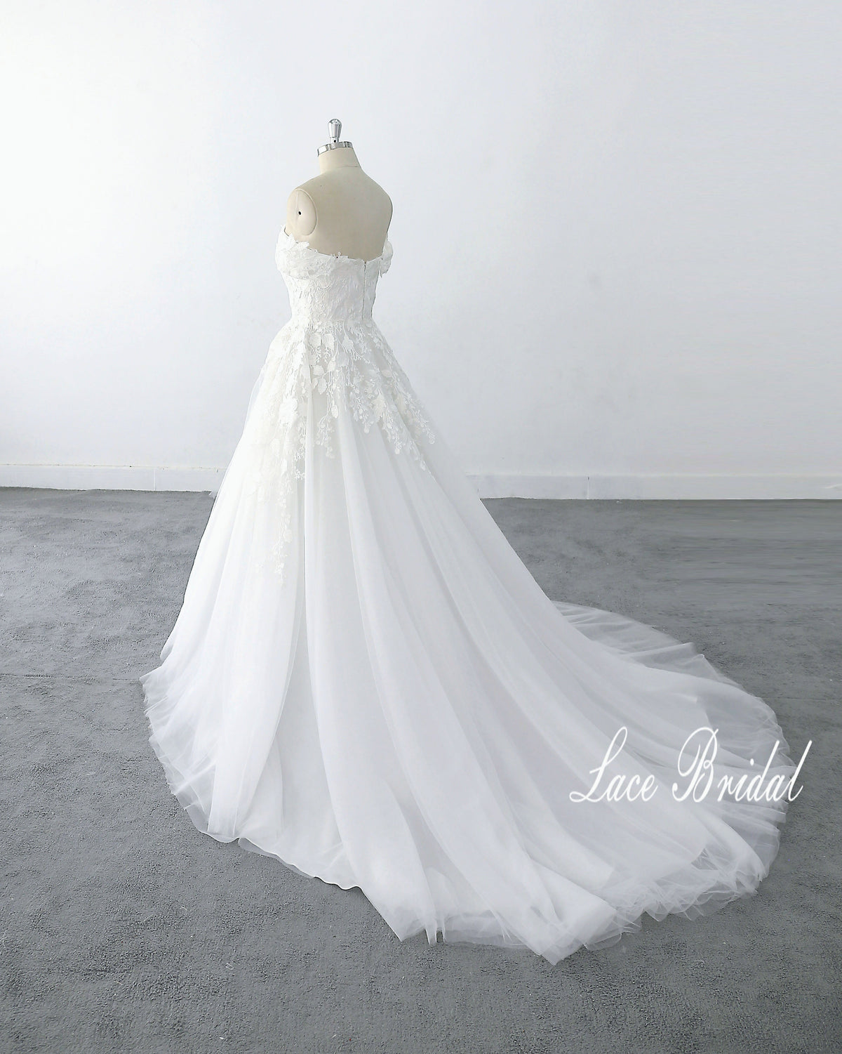 Ivory wedding dress, lace wedding dress, custom-made wedding dress