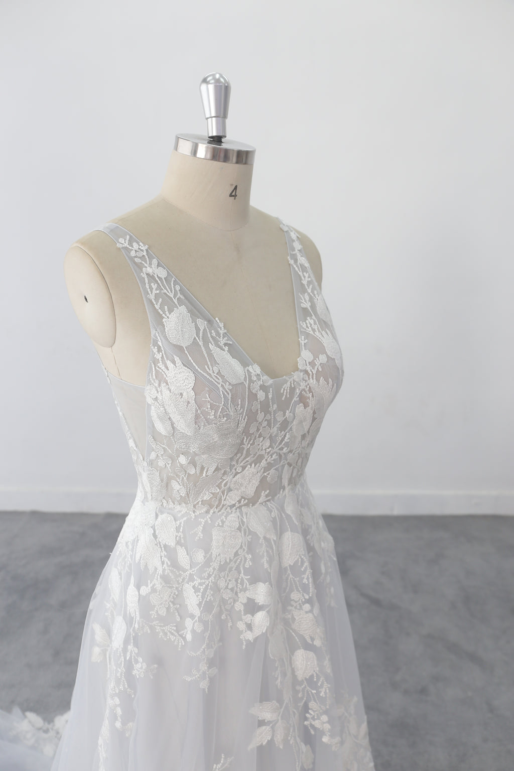 Ivory wedding dress, lace wedding dress, custom-made wedding dress
