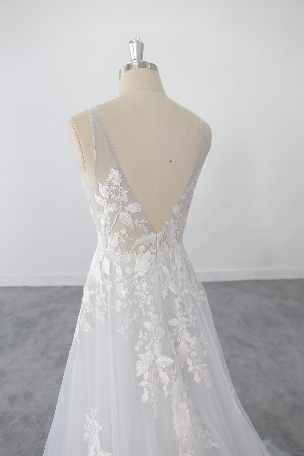 Ivory wedding dress, lace wedding dress, custom-made wedding dress