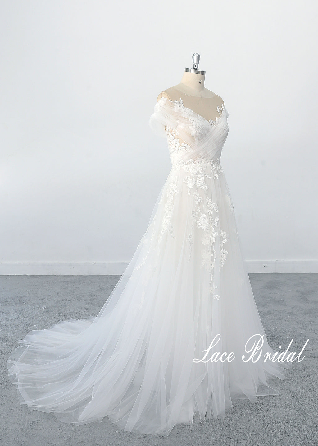 Ivory wedding dress, lace wedding dress, custom-made wedding dress