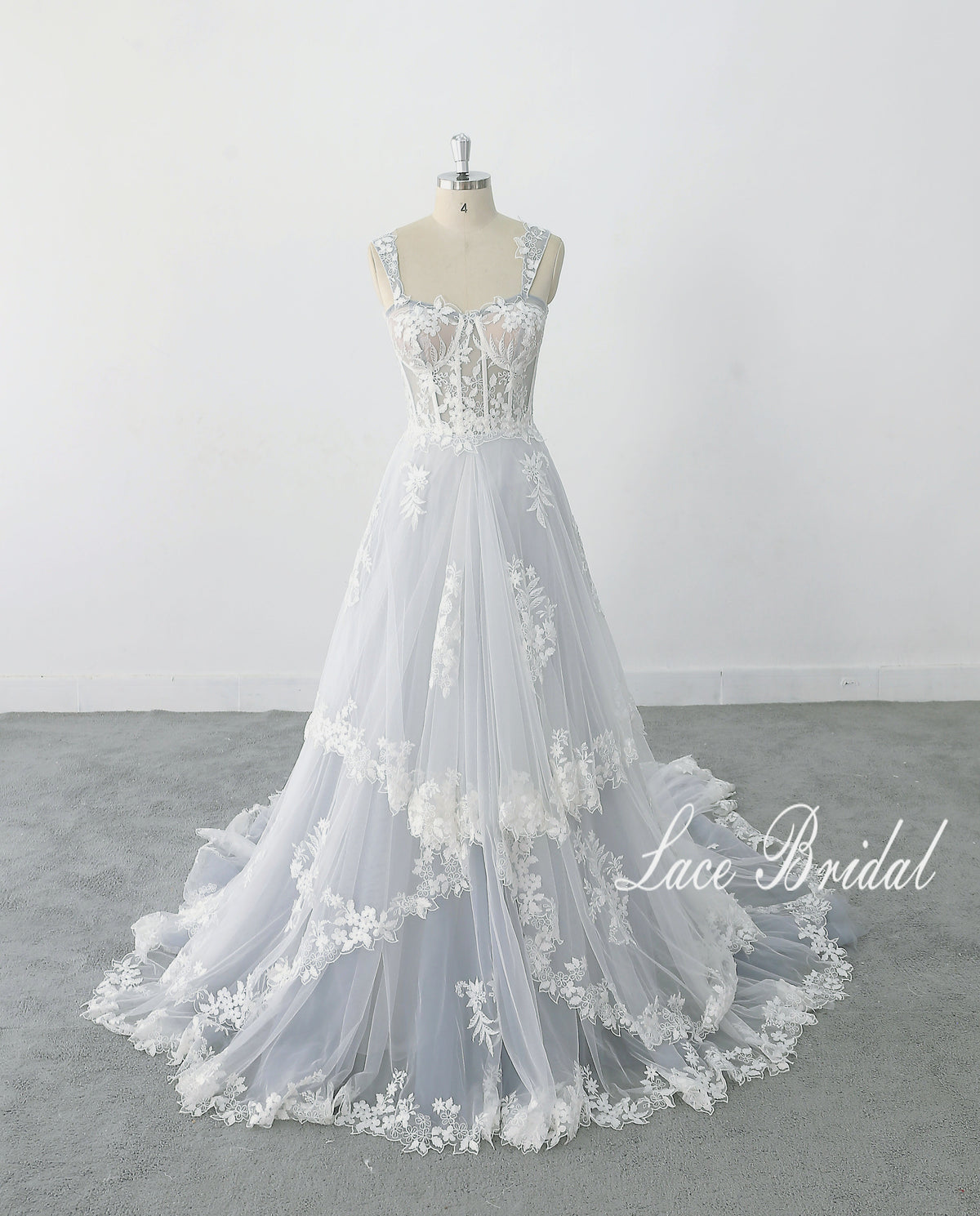 Gray and blue color-blocked wedding dress, openwork corset-style wedding dress, custom-made wedding dress.