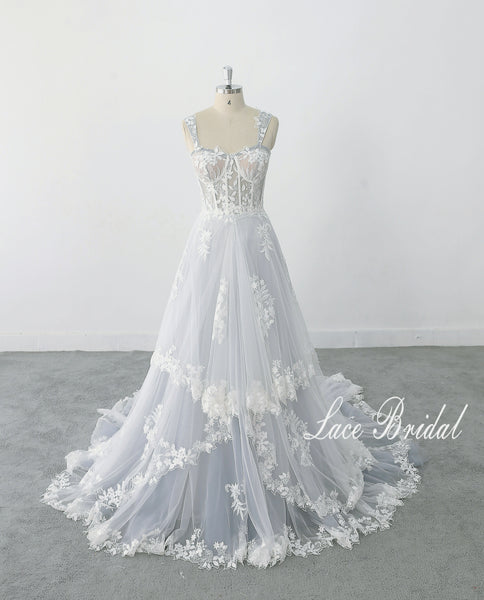 Gray and blue color-blocked wedding dress, openwork corset-style wedding dress, custom-made wedding dress.
