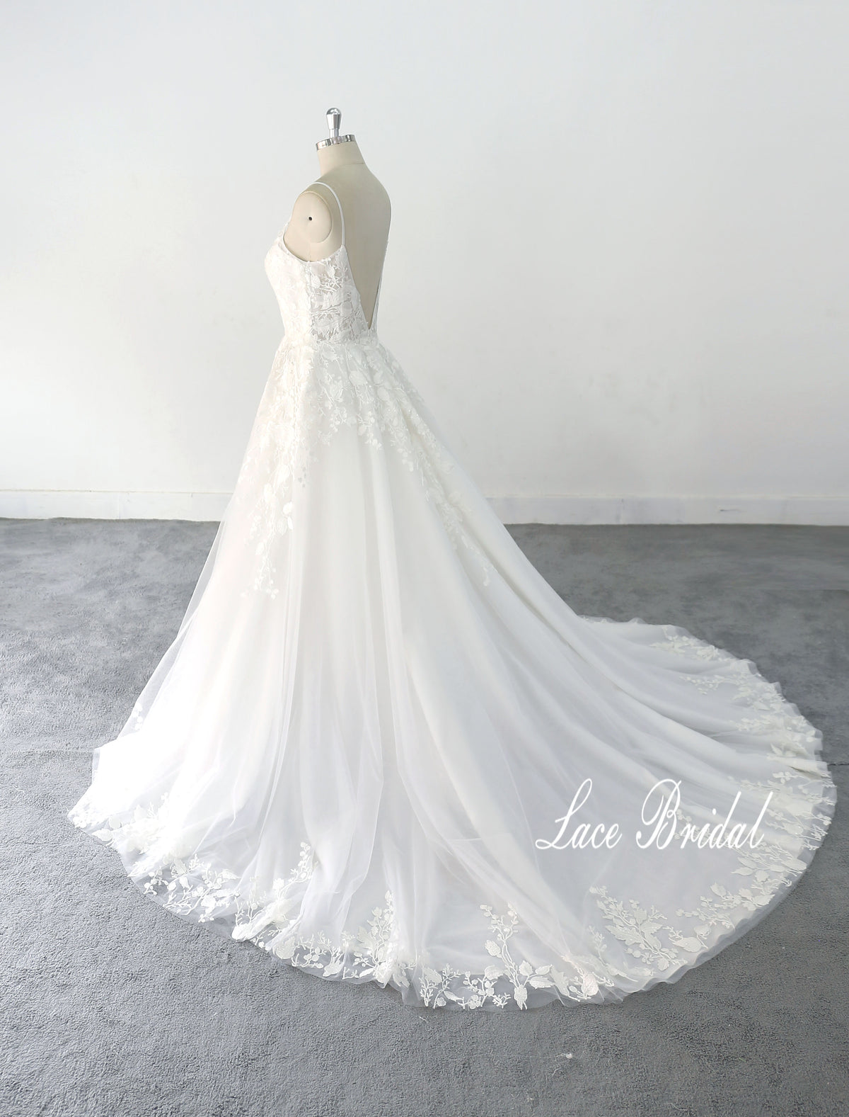 Ivory wedding dress, lace wedding dress, custom-made wedding dress