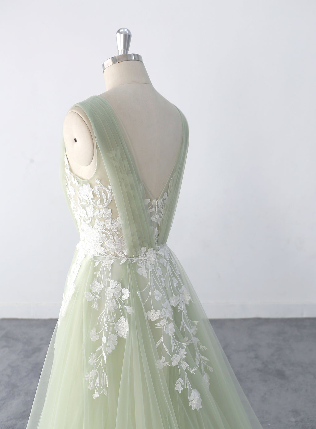 Vestido de novia color salvia, vestido de novia hecho a medida, vestido de novia de encaje